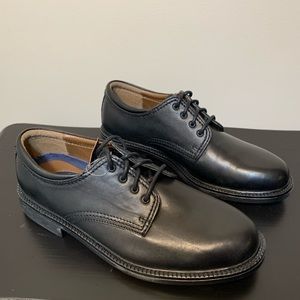 SOLD !!!  NEW Bass Black Oxford Shoe - Men’s Size 8.5